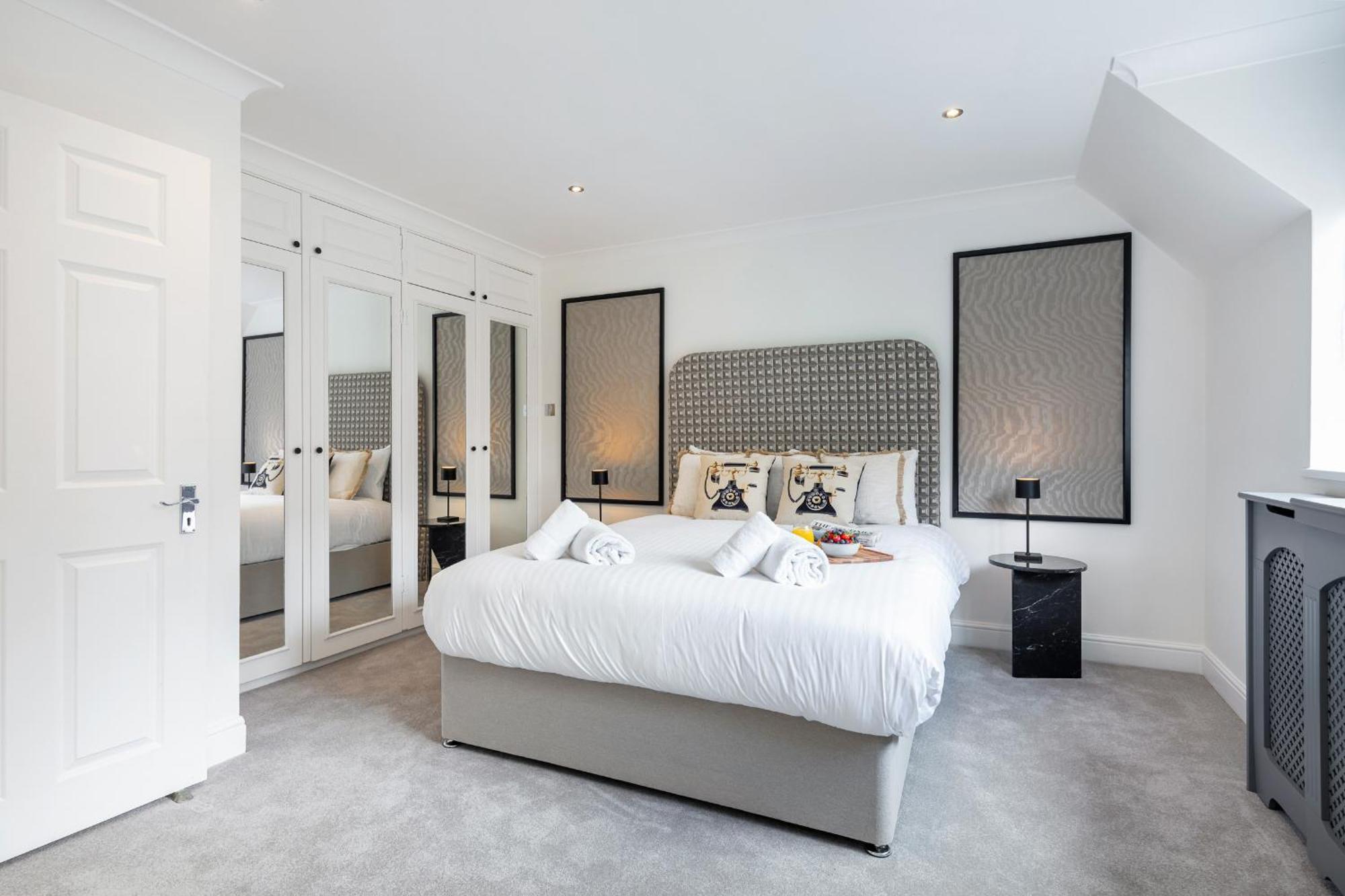 Rare 4Beds Townhouse In Kensington With Patio Villa London Bagian luar foto